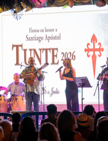 Las Fiestas de Santiago Apóstol de Tunte rinden homenaje a las reposteras en la gala de clausura